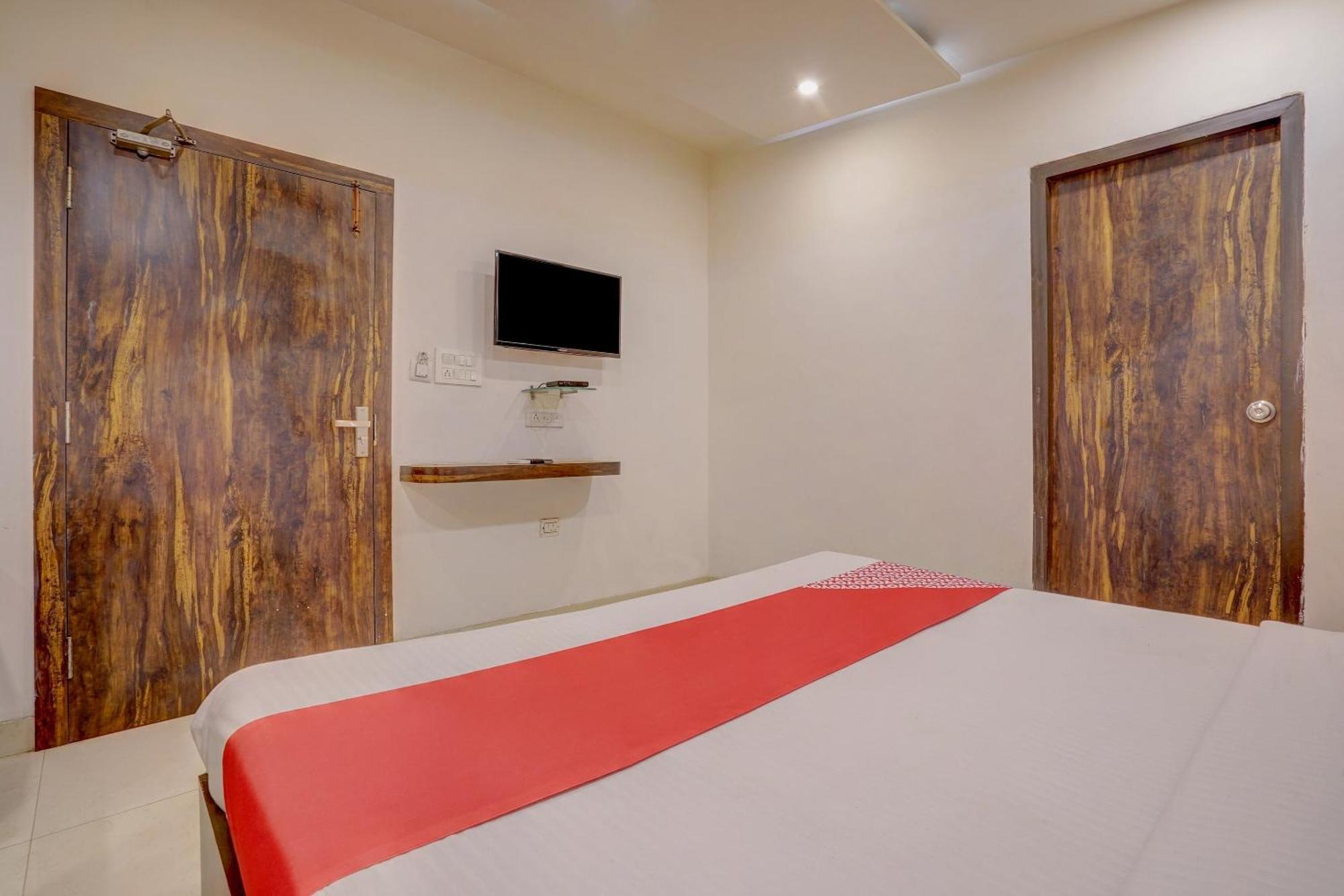 Super Hotel O Traveller Inn Lakhnaú Exteriér fotografie