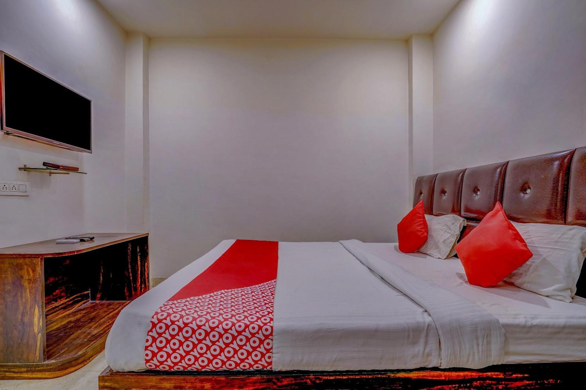 Super Hotel O Traveller Inn Lakhnaú Exteriér fotografie